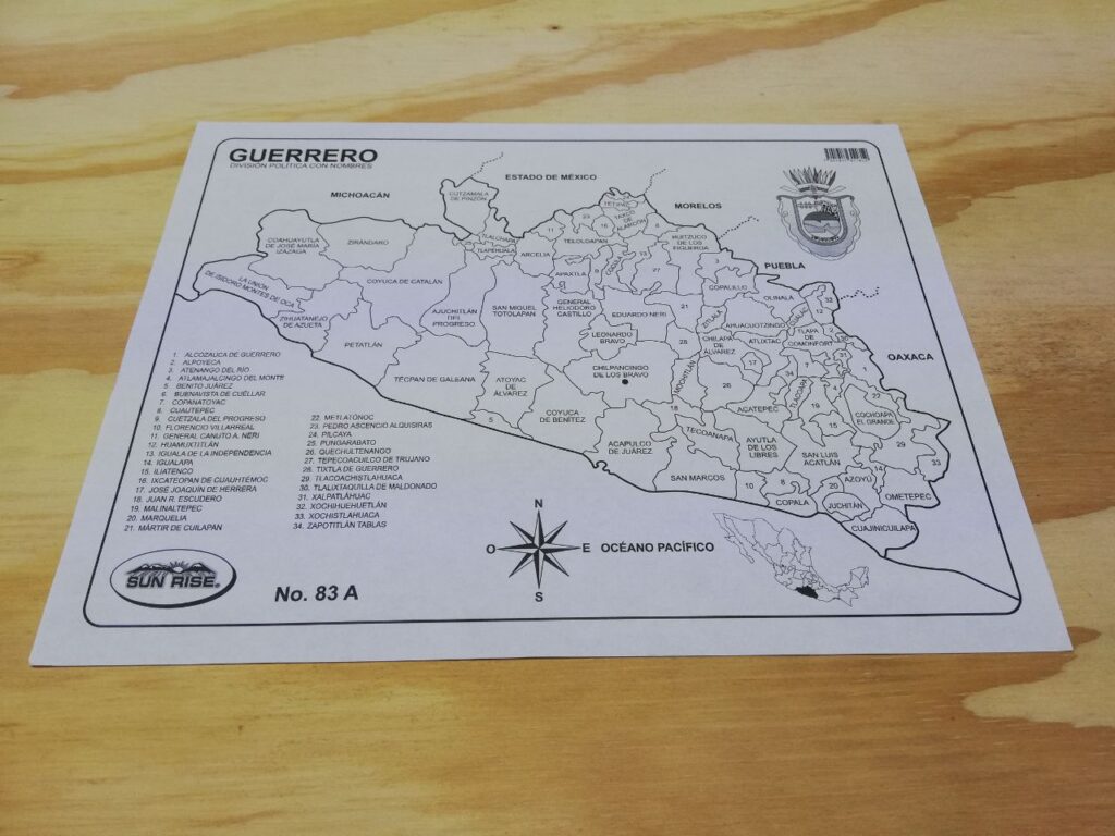 Fotografía de Mapa escolar con división política con nombres del estado de Guerrero MXN 2.00 Precio por cada mapa Dimensiones: 21.5 x 28 centímetros Categoría: Nuevo Estados disponibles: Ciudad de México, Guerrero, Guanajuato, Jalisco, México, Michoacán, Querétaro, San Luis Potosí, Tlaxcala, Veracruz y Yucatán