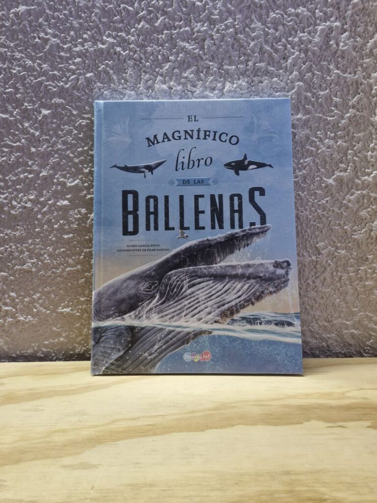Fotografía de portada del libro impreso El magnífico libro de las ballenas Precio: $340 MXN Autor: Eliseo García Nieto Ilustradora: Pilar Pascual Año: 2023 Formato: Pasta dura. Dimensiones: Ancho 26.5 cm., Alto 35.5 cm., Grueso 1.5 cm. Número de páginas: 82 Idiomas: Español Categoría: Nuevo